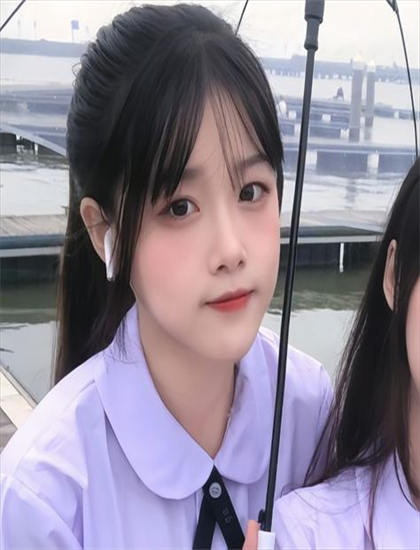 小小影视免费看日本_女人何必为难女人_何鸿燊玩过的女人